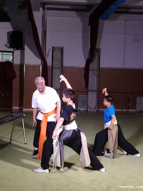 59307E8658D9A83156FBE8420BE_DA6D525E_25ACF