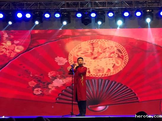 扬鞭催马运粮忙